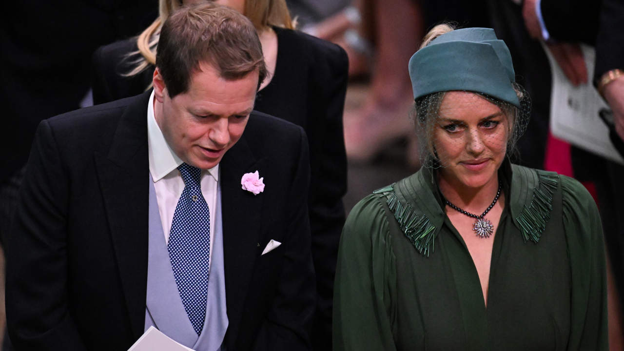 Tom Parker Bowles y Laura Lopes: así son los discretos hijos de Camilla que arropan a la reina ante el cáncer del rey Carlos III