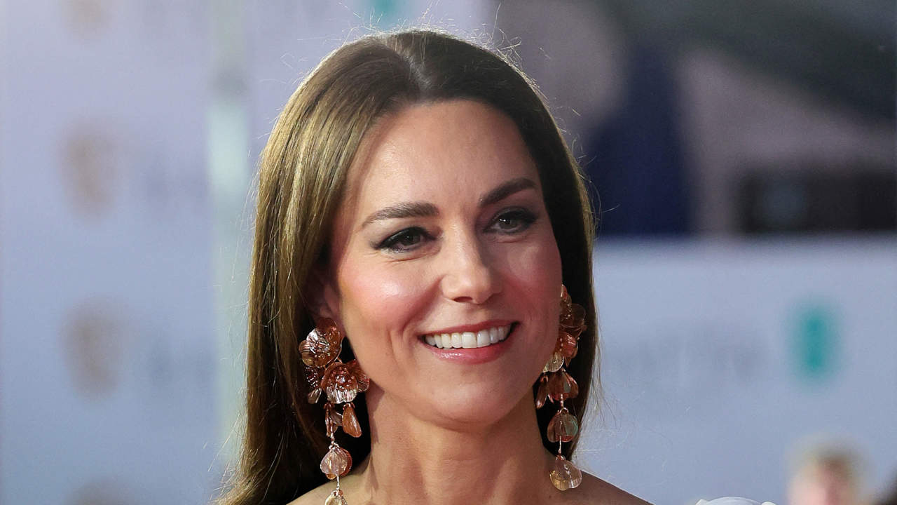 Cómo lucir una piel radiante como la de Kate Middleton: de su sérum efecto bótox a su crema con aloe vera