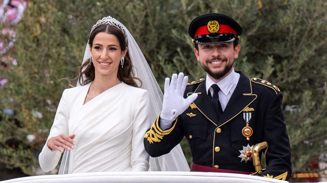 Sale a la luz una foto inédita de la boda de Hussein de Jordania y Rajwa Al Saif
