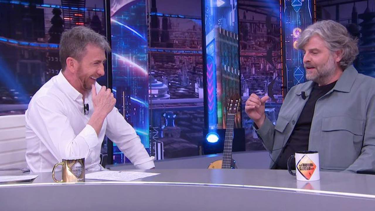 ¡Ver para creer! Raúl Cimas descoloca a Pablo Motos con su surrealista entrevista en 'El Hormiguero'