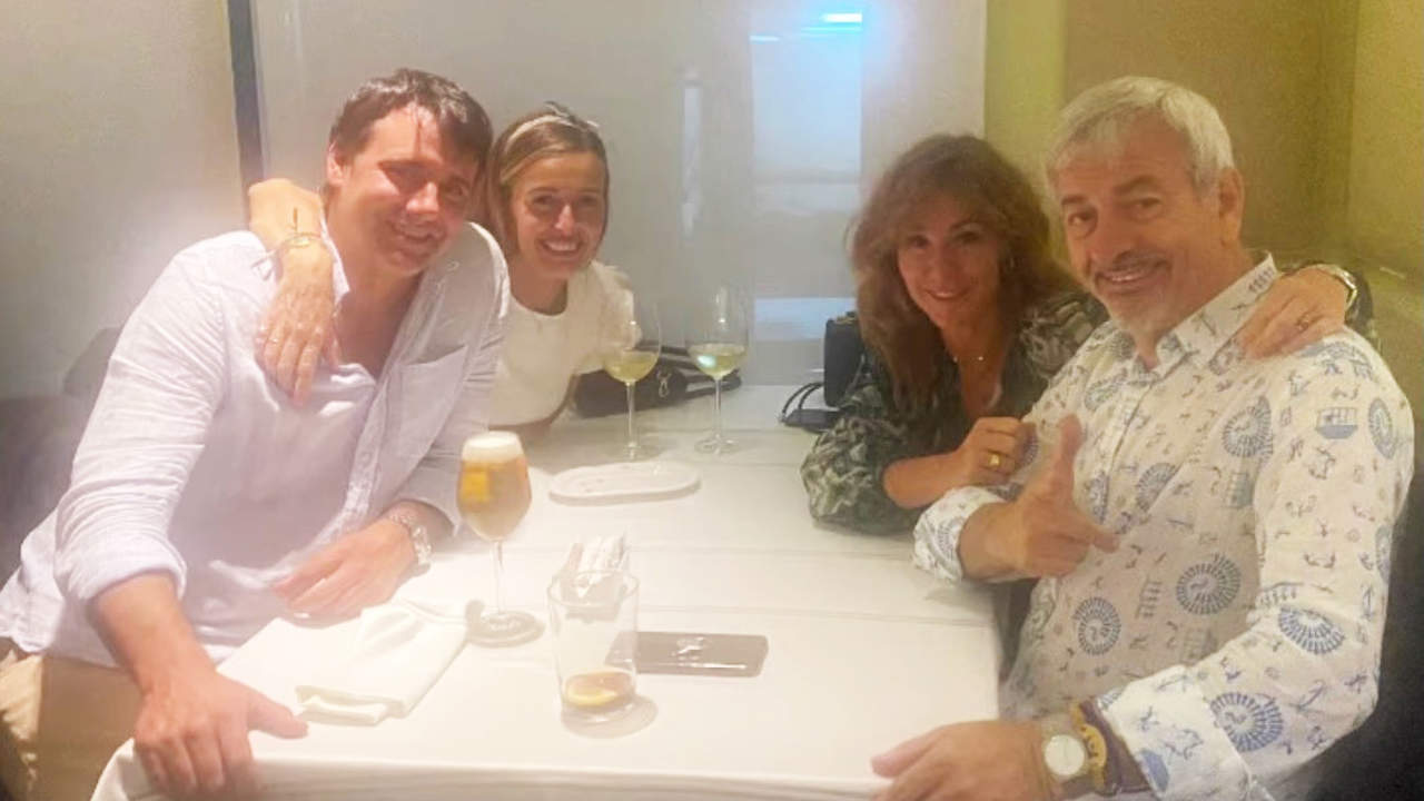La "antológica" cena de Ion Aramendi y Carlos Sobera, junto a sus parejas, en la recta final de ‘Supervivientes 2023’