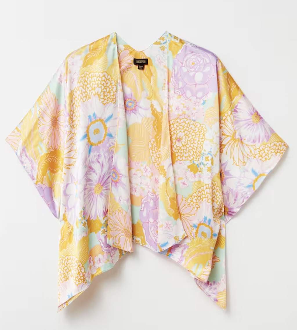 Kimono con estampado de flores de Sfera