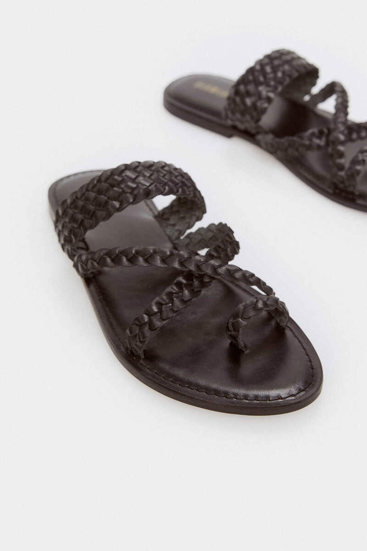 Sandalias negras