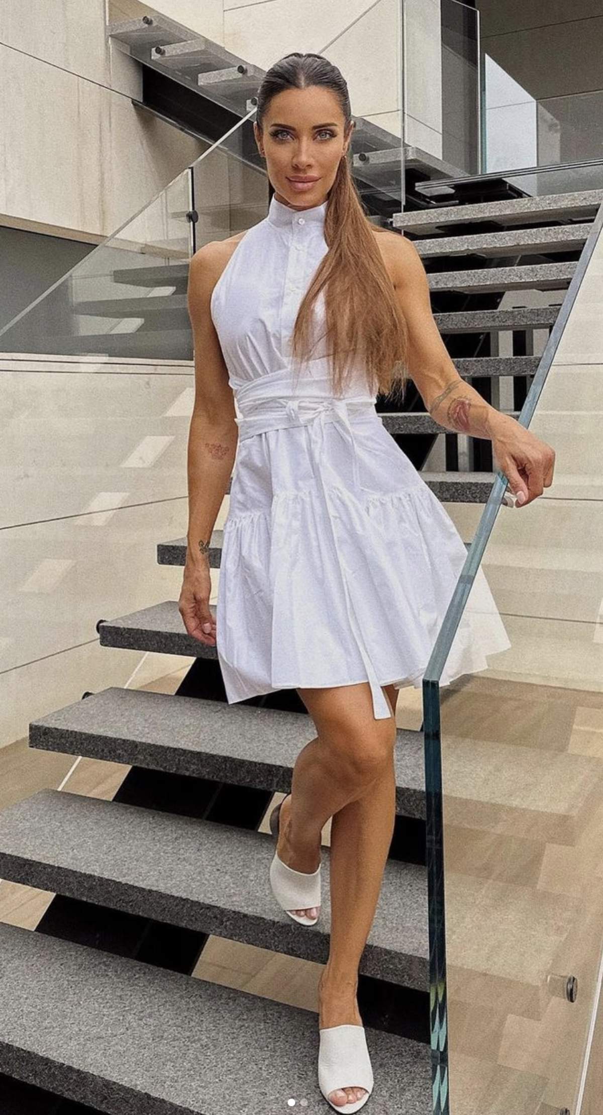 Pilar Rubio con vestido blanco