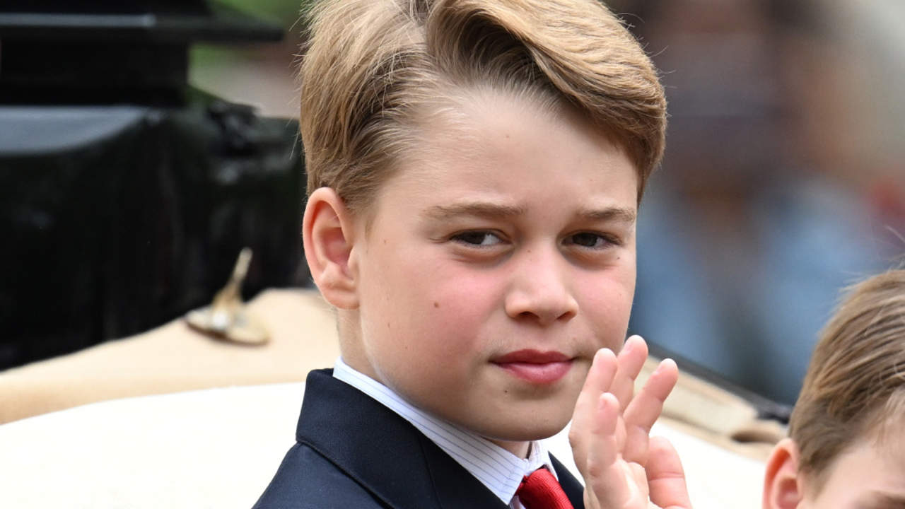 El príncipe George cumple 10 años y lo celebra con un posado que rompe la norma de Kate Middleton