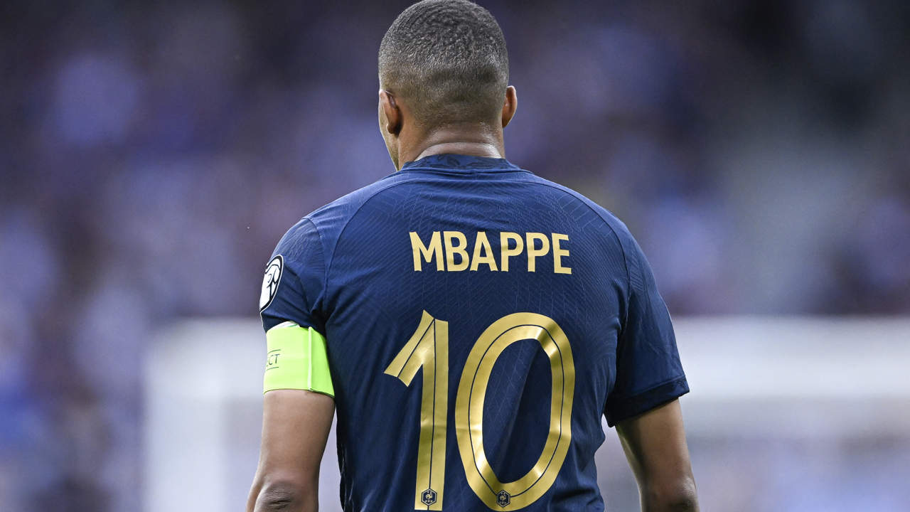 La reacción viral de un aficionado madridista cuando su novia le hace creer que Mbappé ha fichado por el Real Madrid