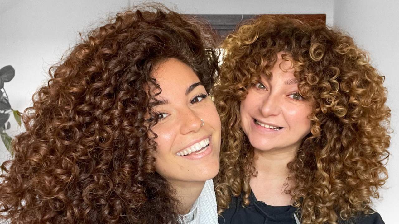 Los 5 mejores peines para unos rizos cuidados y con volumen según las expertas en método curly