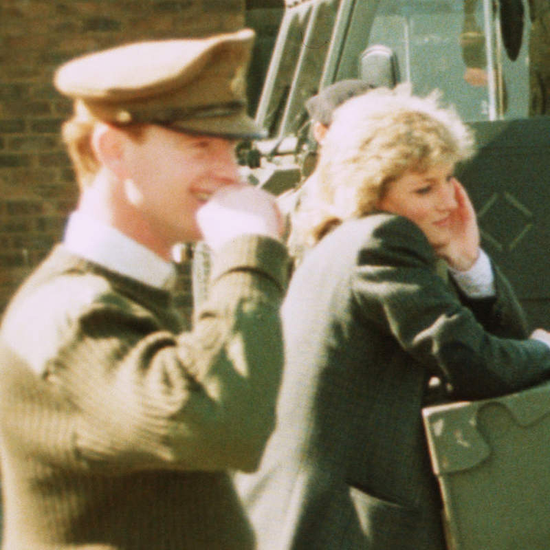 El romance clandestino entre Diana de Gales y James Hewitt, al que el príncipe Enrique llegó a creer su padre biológico