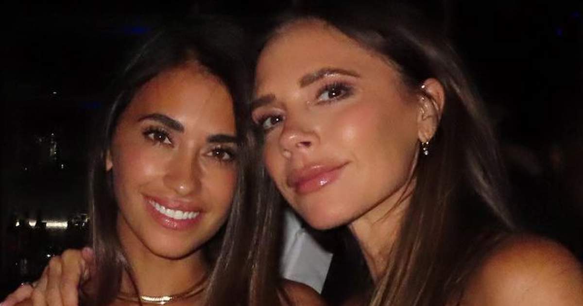 Intercambio de mensajes, planes juntas: La inesperada amistad de Antonela Roccuzzo y Victoria Beckham