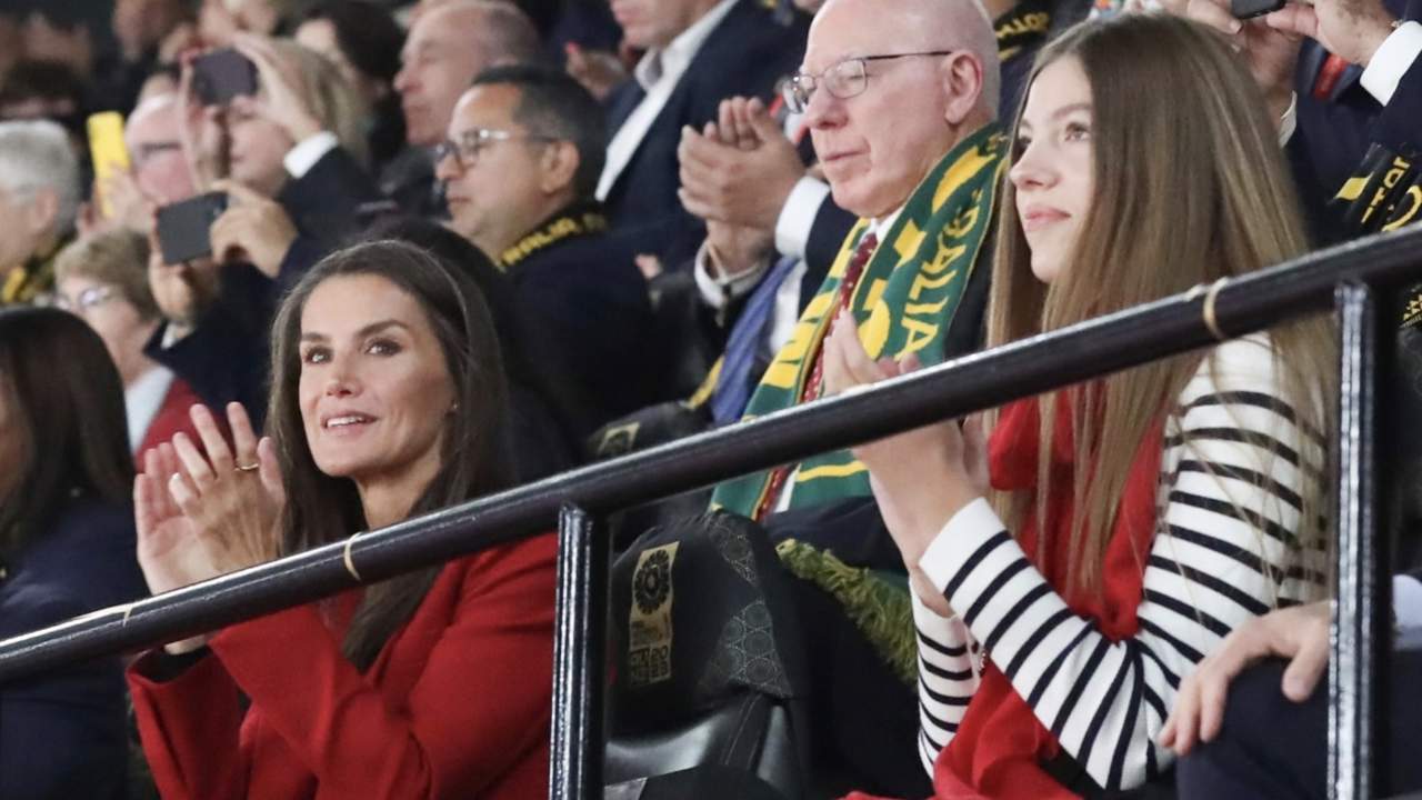 La infanta Sofía y la reina Letizia