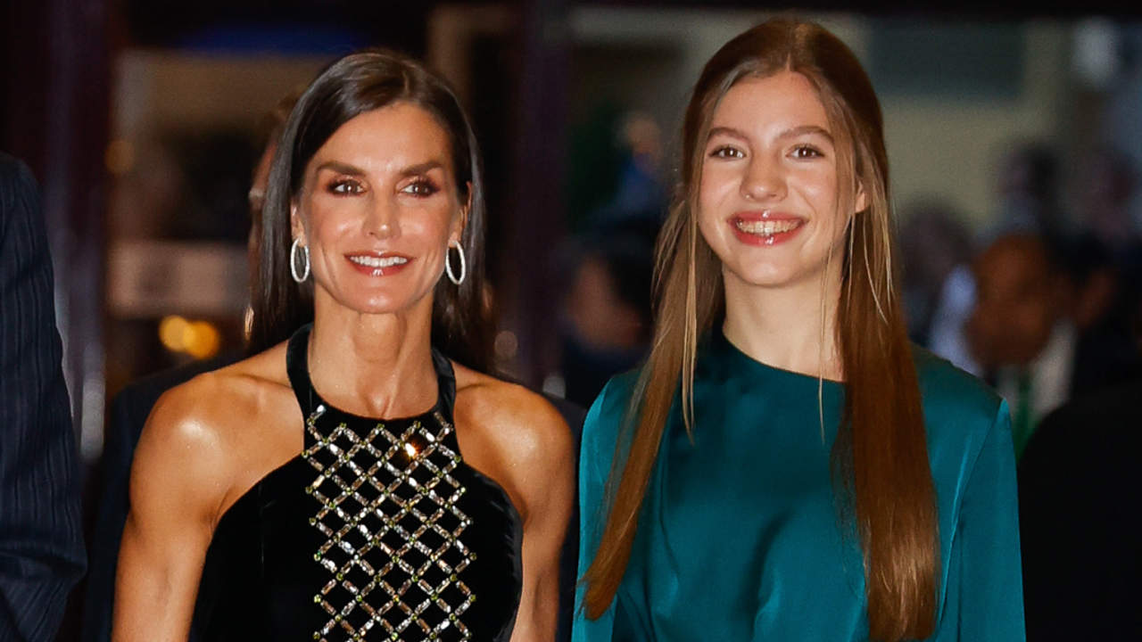 La reina Letizia desmonta una de sus (muchas) leyendas urbanas con la última foto junto a su hija Sofía