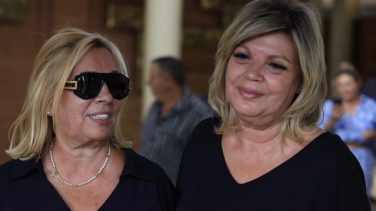 Terelu Campos y Carmen Borrego, rotas tras el fallecimiento de María Teresa Campos: "Hemos perdido a nuestra madre"