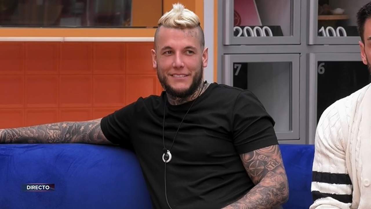 Álex Caniggia manda un mensaje a su novia en ‘GH VIP 8’ y ella reacciona