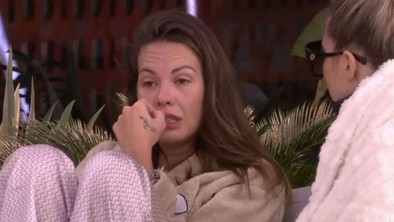 Jessica Bueno rompe a llorar en 'GH VIP 8' por la acusación de Laura Bozzo de aprovecharse de los hombres