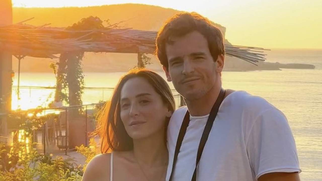 Tamara Falcó e Íñigo Onieva abren el álbum de su idílica escapada a Ibiza con foto romántica incluida