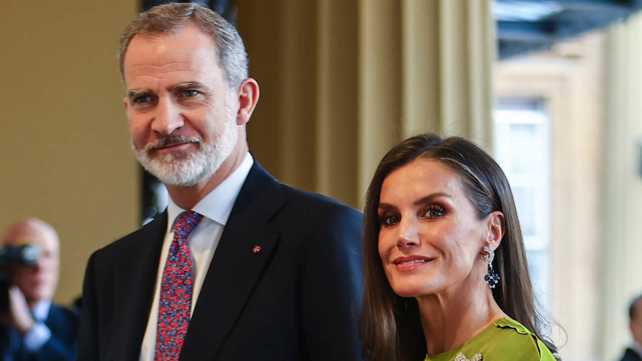 ​​La gran emoción de los reyes Felipe y Letizia al pasarle el testigo a Leonor en los Premios Princesa de Asturias