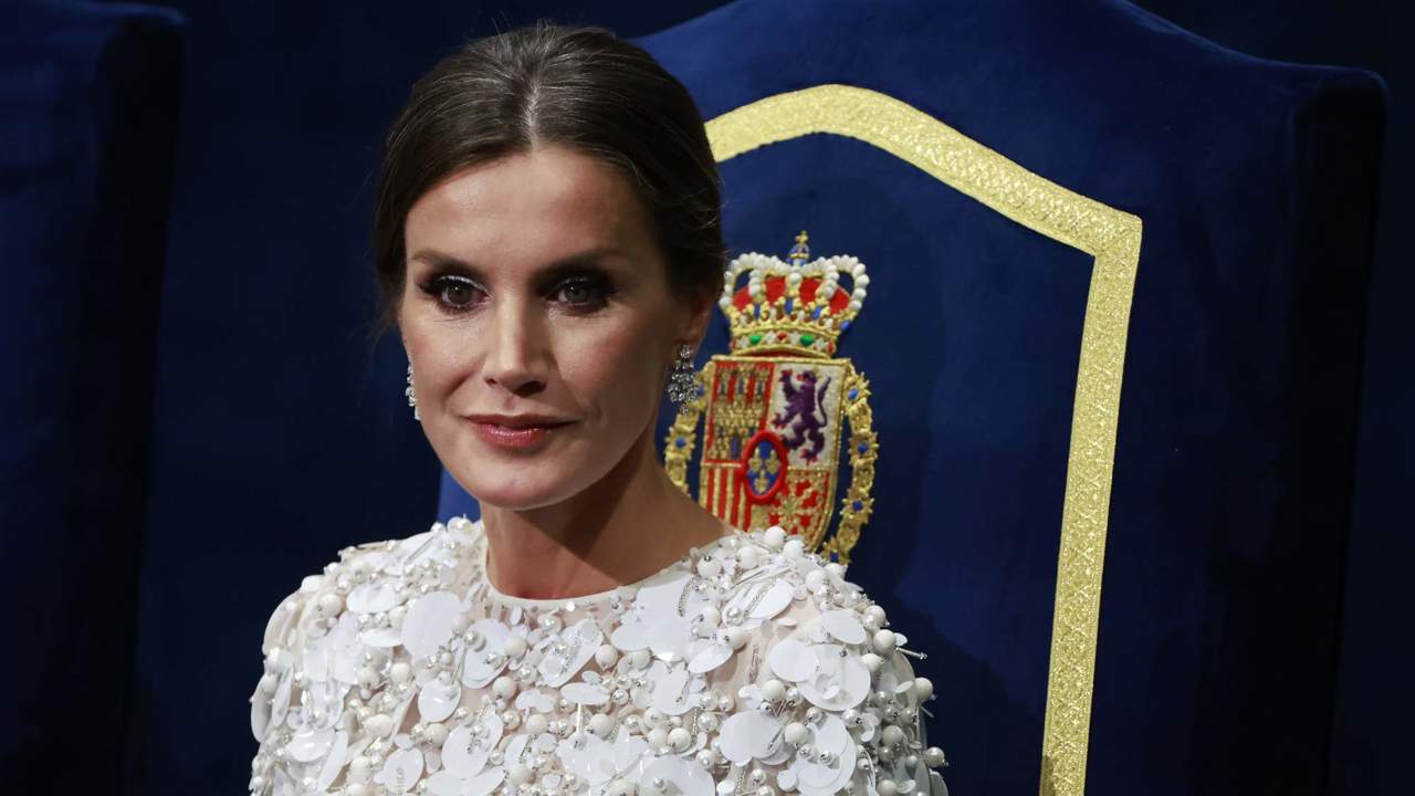 ¿Qué look llevará Letizia hoy en los Premios Princesa de Asturias? Repasamos la evolución de su estilo en Oviedo