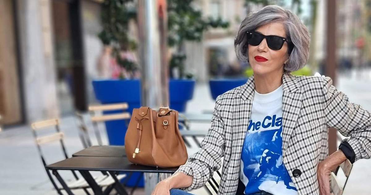 Cómo vestir elegante con zapatillas a los 50 años: 10 looks de