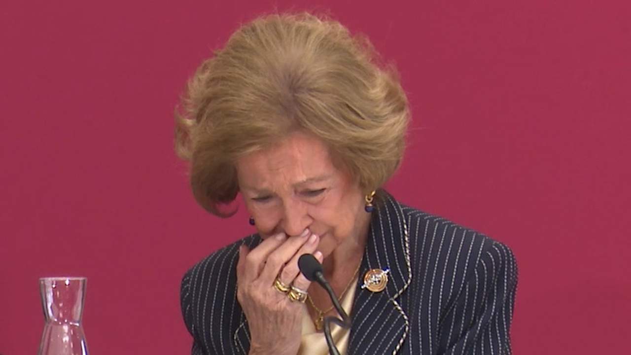 La reina Sofía, desconsolada, rompe a llorar en su última aparición antes del 18 cumpleaños de Leonor