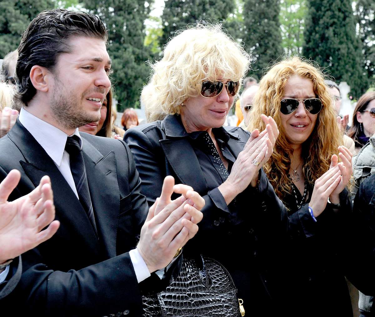 En el funeral de Ángel Cristo