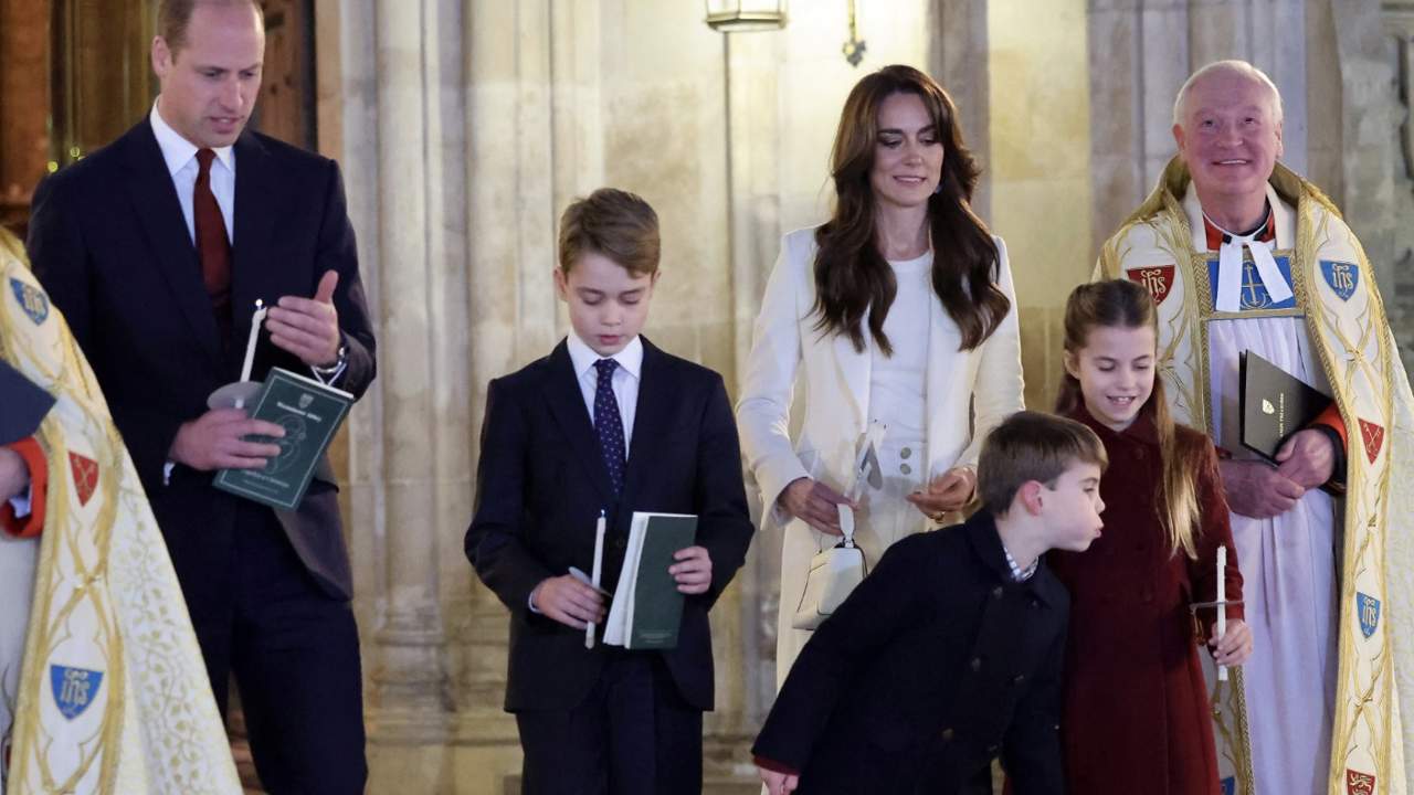 Louis sopla la vela de su hermana 