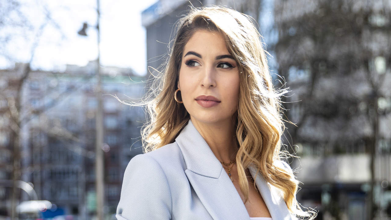 Sara Cisneros