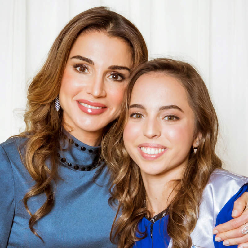 La princesa Salma, hija de Rania de Jordania, abandona los lujos y se convierte en militar: la misión de guerra que lleva a cabo