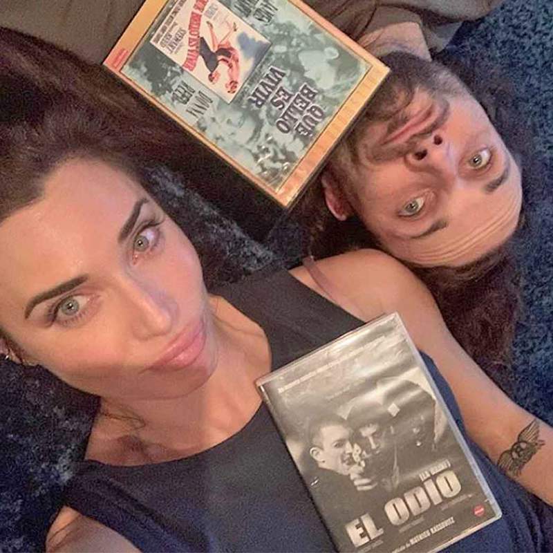 Esther y Alberto, los desconocidos hermanos de Pilar Rubio que la arropan en su 'crisis' con Sergio Ramos