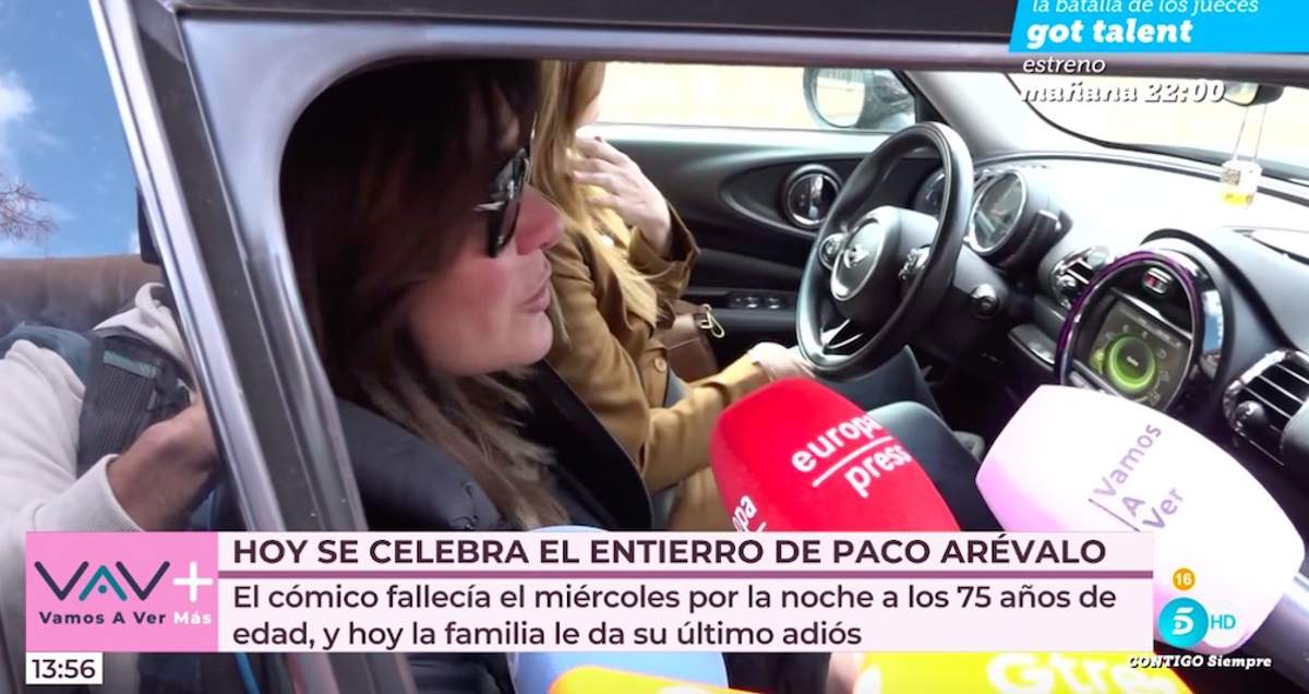 Fabiola Martínez en el entierro de Arévalo