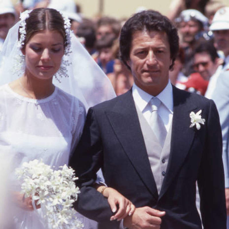 La romántica boda de Carolina de Mónaco y Philippe Junot: el enlace que supuso un gran disgusto para sus padres