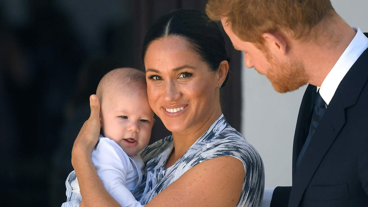 Duques de Sussex con su hijo Archie 