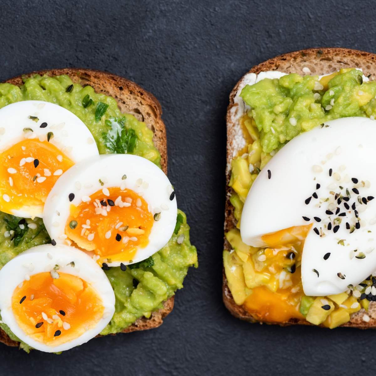 Tostada huevo y aguacate