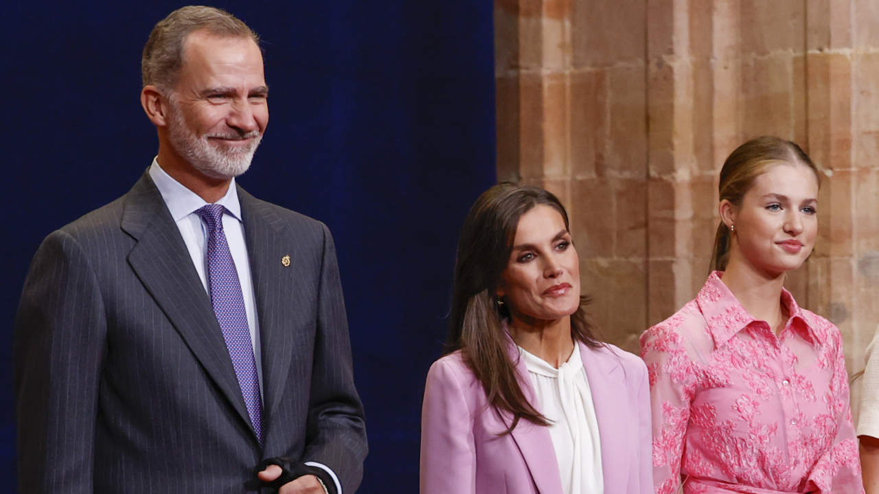 La princesa Leonor sorprende a sus padres, Letizia y Felipe, desde la academia militar 