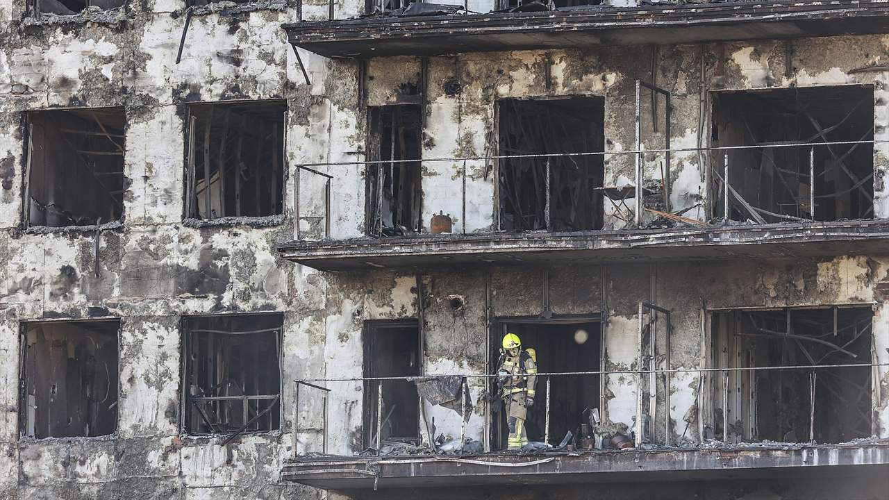 El edificio incendiado en Valencia