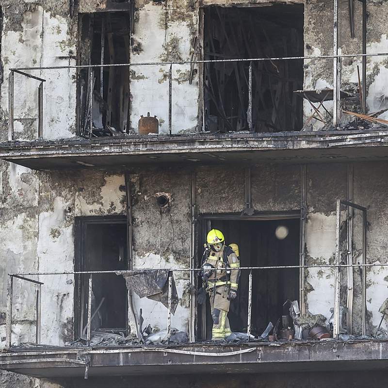 El edificio incendiado en Valencia