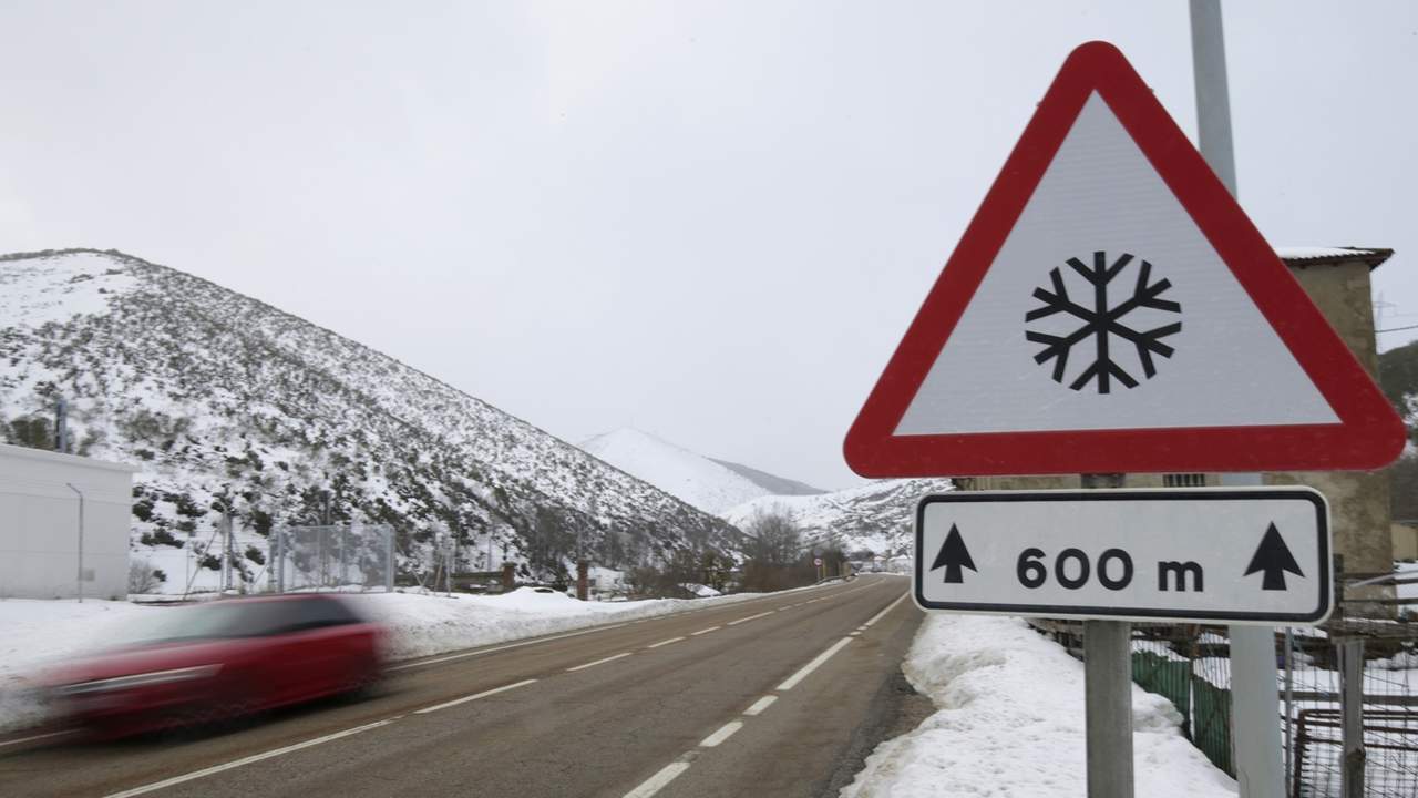 ¡Alerta meteorológica!: La AEMET toma la decisión de lanzar una nota informativa por este frente que "barrerá" España