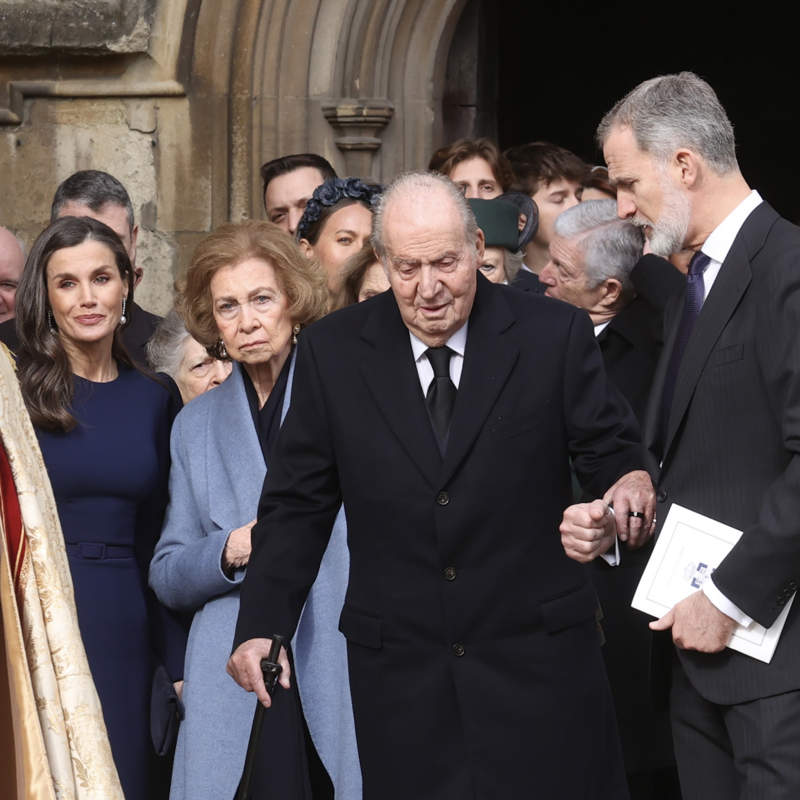 El nuevo escenario de los reyes Felipe y Letizia y la familia real ante la última decisión del rey Juan Carlos 