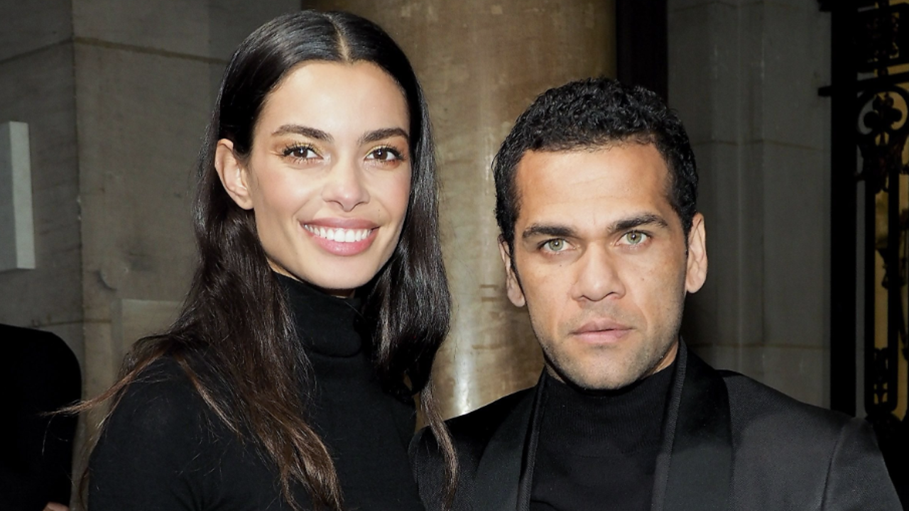 Dani Alves y Joana Sanz