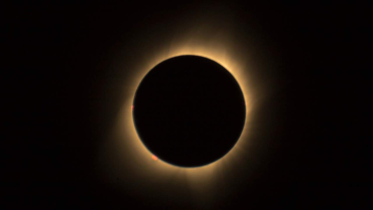 Todas las claves sobre el eclipse solar más esperado del año que se podrá ver este mes