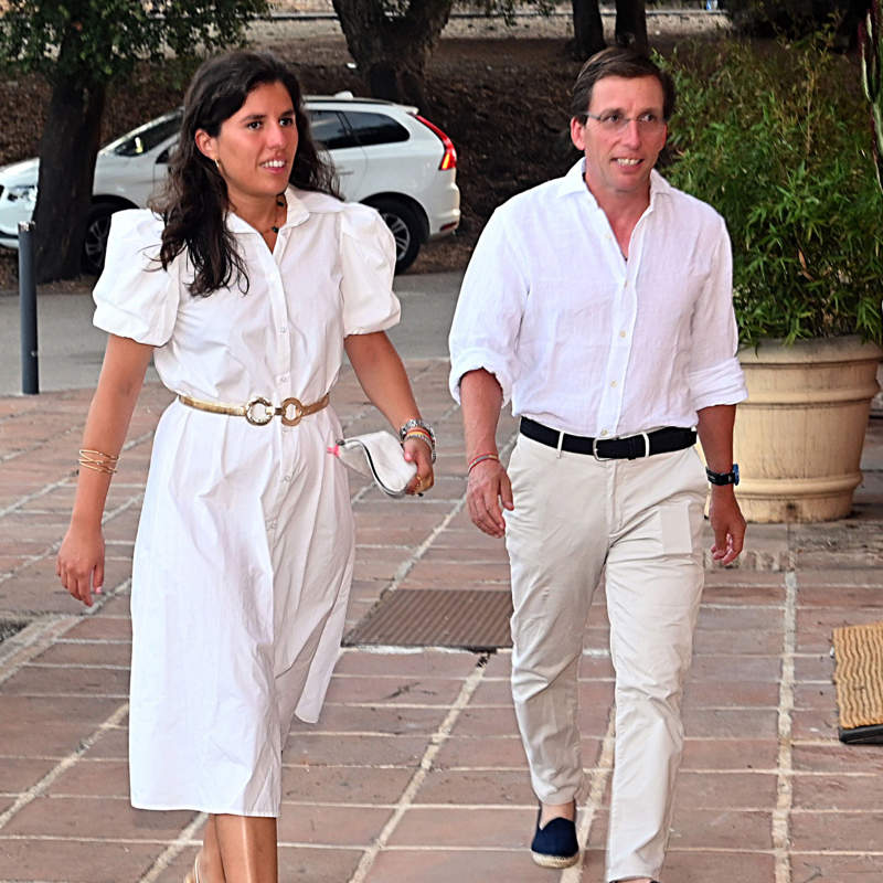 José Luis Martínez Almeida y Teresa Urquijo se casan: te contamos todas las curiosidades del menú, los invitados y el vestido de la novia