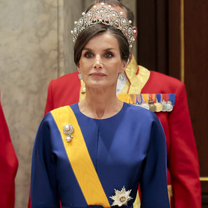 El motivo por el que Letizia se resiste a llevar esta histórica tiara en la cena de gala de Holanda (como sí hizo la reina Sofía)