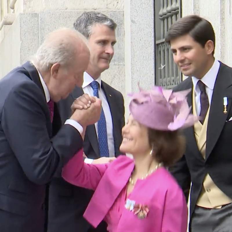 El cariñoso saludo del rey Juan Carlos a Juan Urquijo, la ilusión de su nieta Irene Urdangarin
