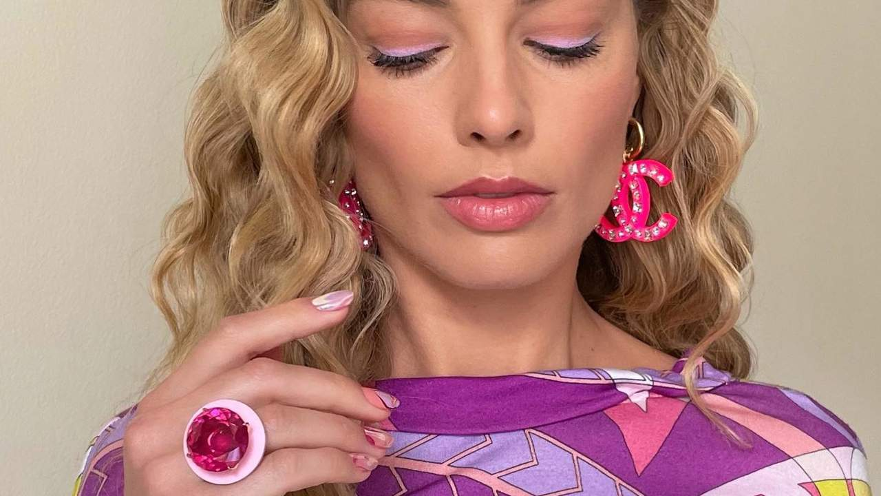 10 diseños de uñas rosas pastel que están triunfando porque son manicuras veraniegas, originales y preciosas