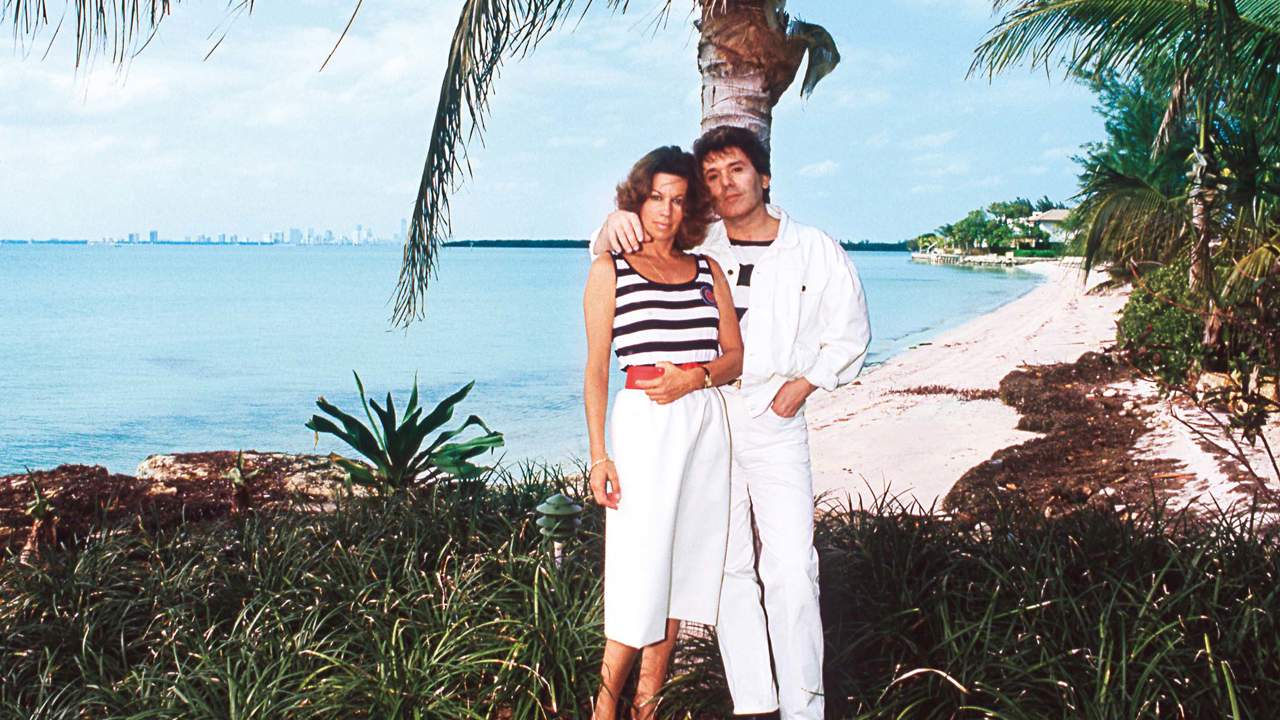 Raphael y Natalia Figueroa, en 1987, nos abrían las puertas de su fabulosa casa en una de las zonas más lujosas de Miami