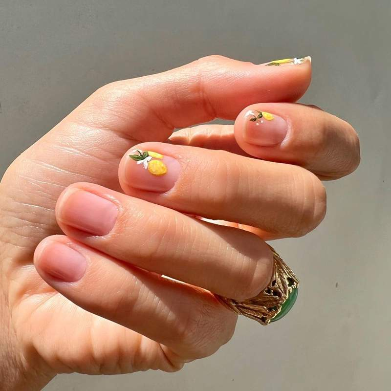 15 manicuras de uñas decoradas con diseños actuales que arrasarán en verano porque son elegantes y modernas