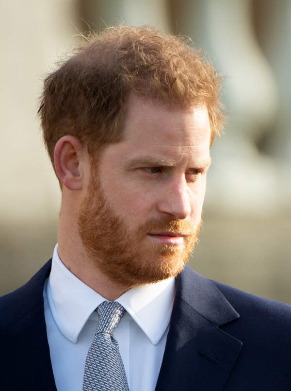El príncipe Harry lanza un comunicado de urgencia a su llegada a Londres