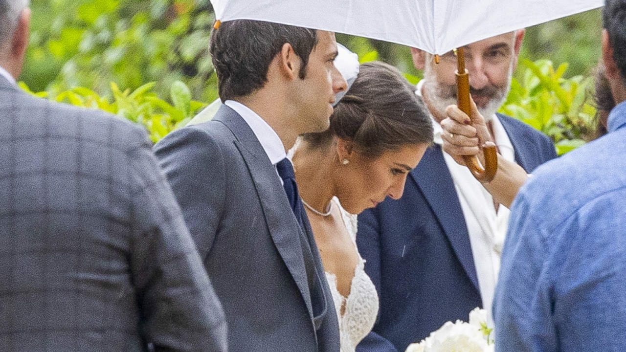 La familia Botín se reúne en la gran boda Ana Ballesteros: del espectacular vestido de la novia a la lista de invitados selectos