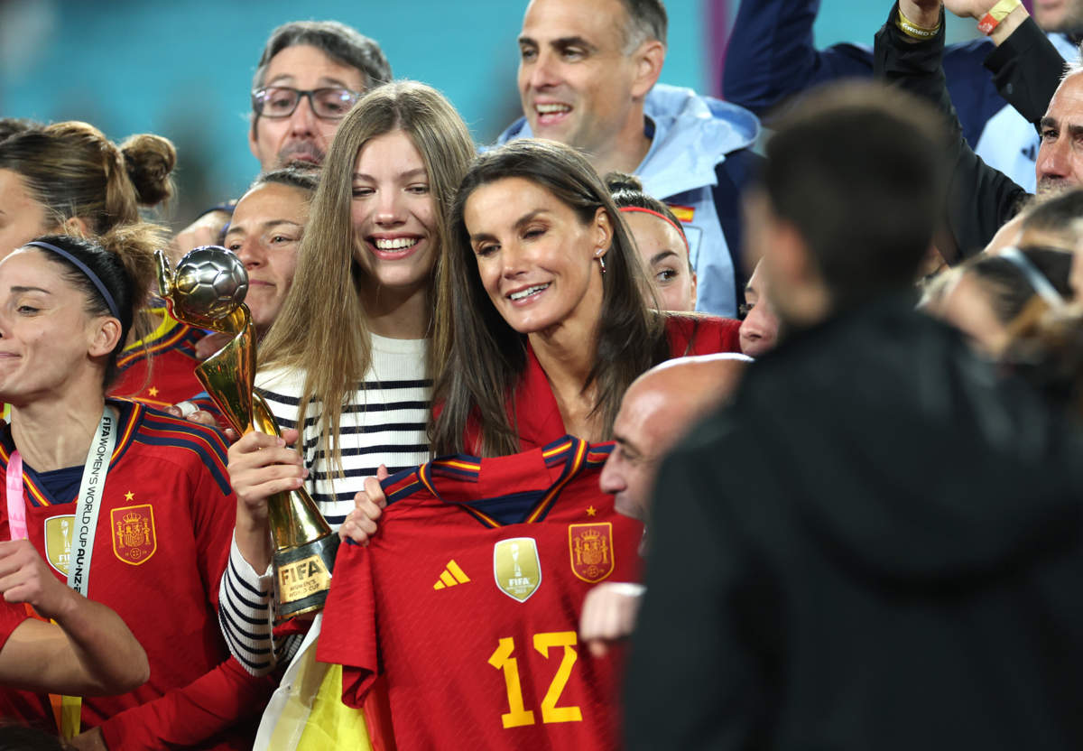 Infanta Sofía fútbol y Letizia