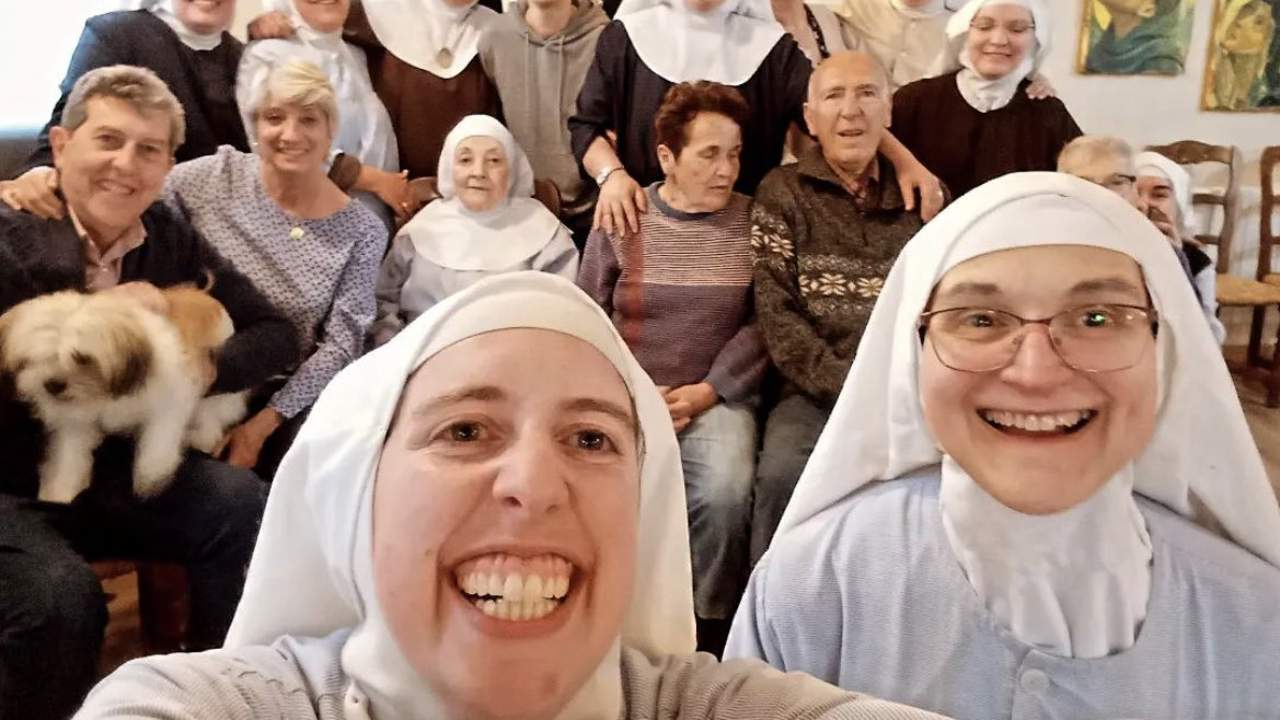 Sorpresas en la Iglesia: las monjas rebeldes de Belorado rompen con el Vaticano y se unen a un sacerdote excomulgado
