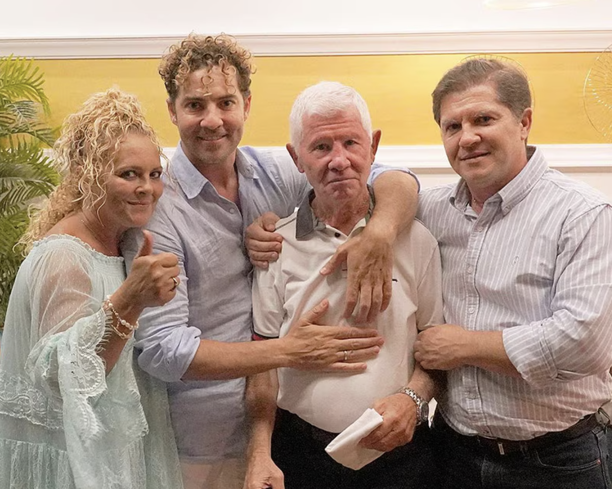 David Bisbal con su familia